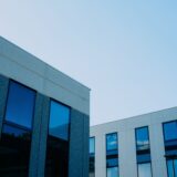 Cum alegi între un apartament nou și unul vechi: ce contează cu adevărat